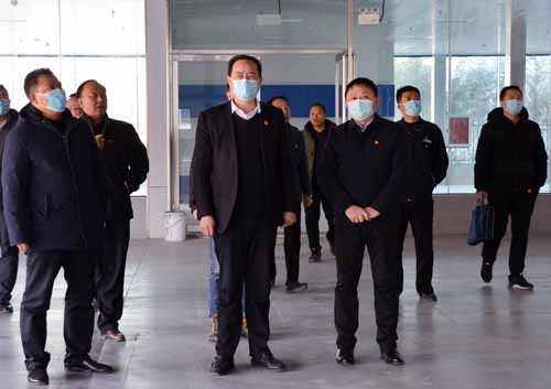 市交通運輸局黨組書(shū)記、局長(cháng)彭仁來(lái)一行元旦期間深入公交調研